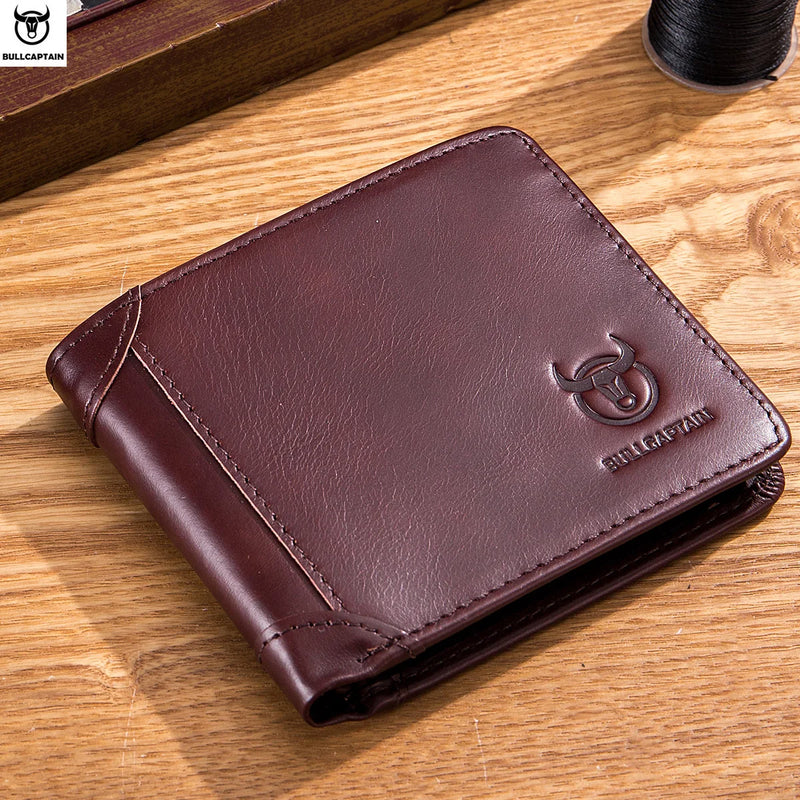 Carteira BullCaptain™ Heritage – A elegância atemporal que te acompanha para a vida.